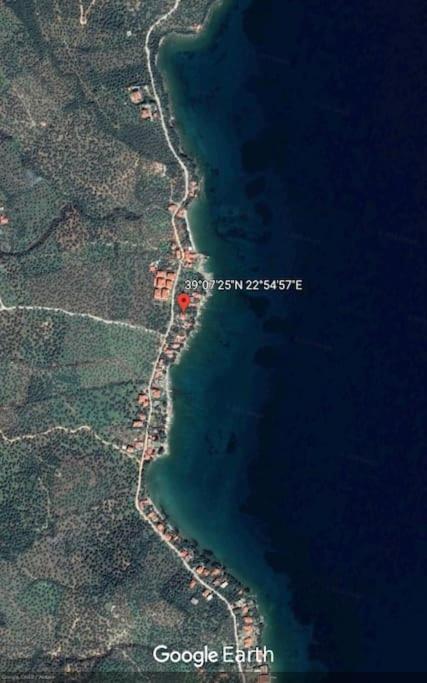 Villa Liana Sourpi Luaran gambar