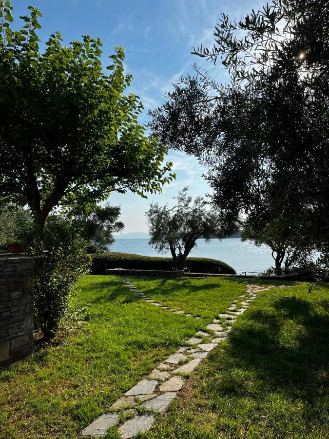 Villa Liana Sourpi Luaran gambar