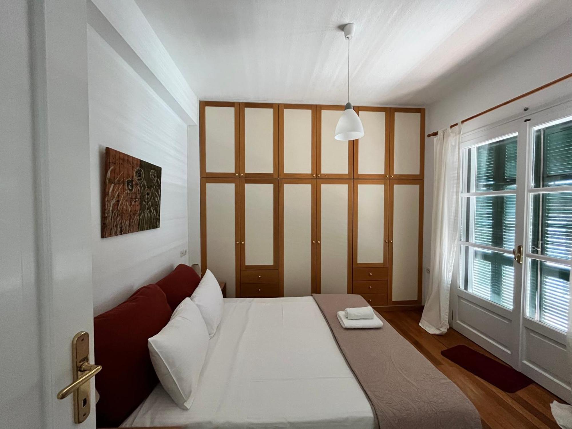Villa Liana Sourpi Luaran gambar