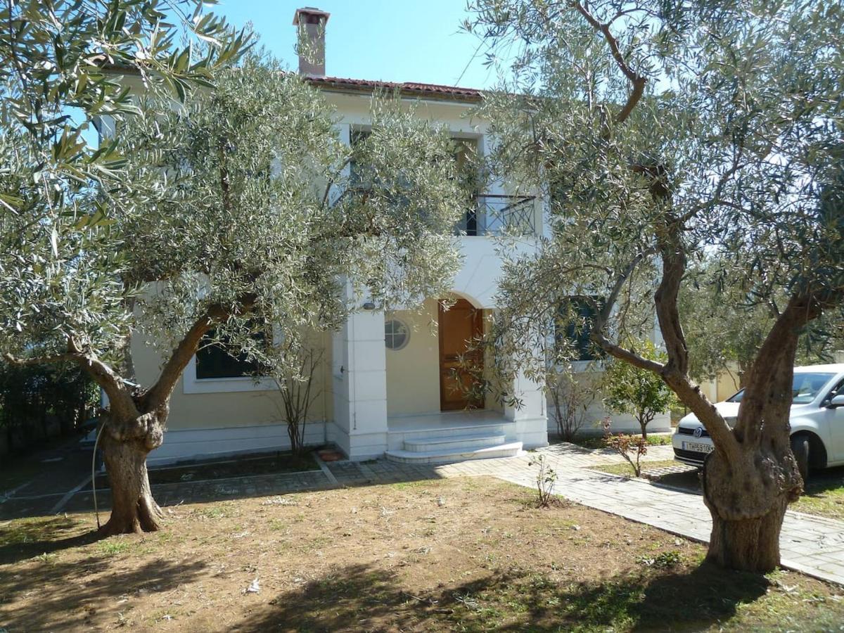 Villa Liana Sourpi Luaran gambar