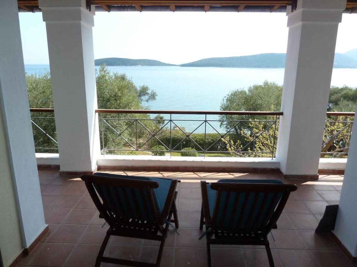 Villa Liana Sourpi Luaran gambar