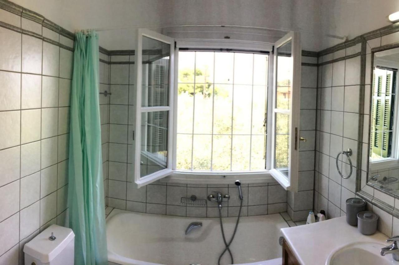 Villa Liana Sourpi Luaran gambar